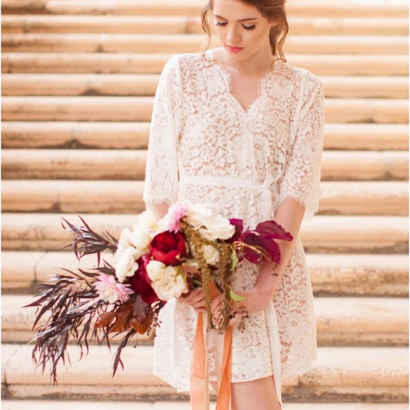 Lace Bridal Robe - Picture 2 of 6